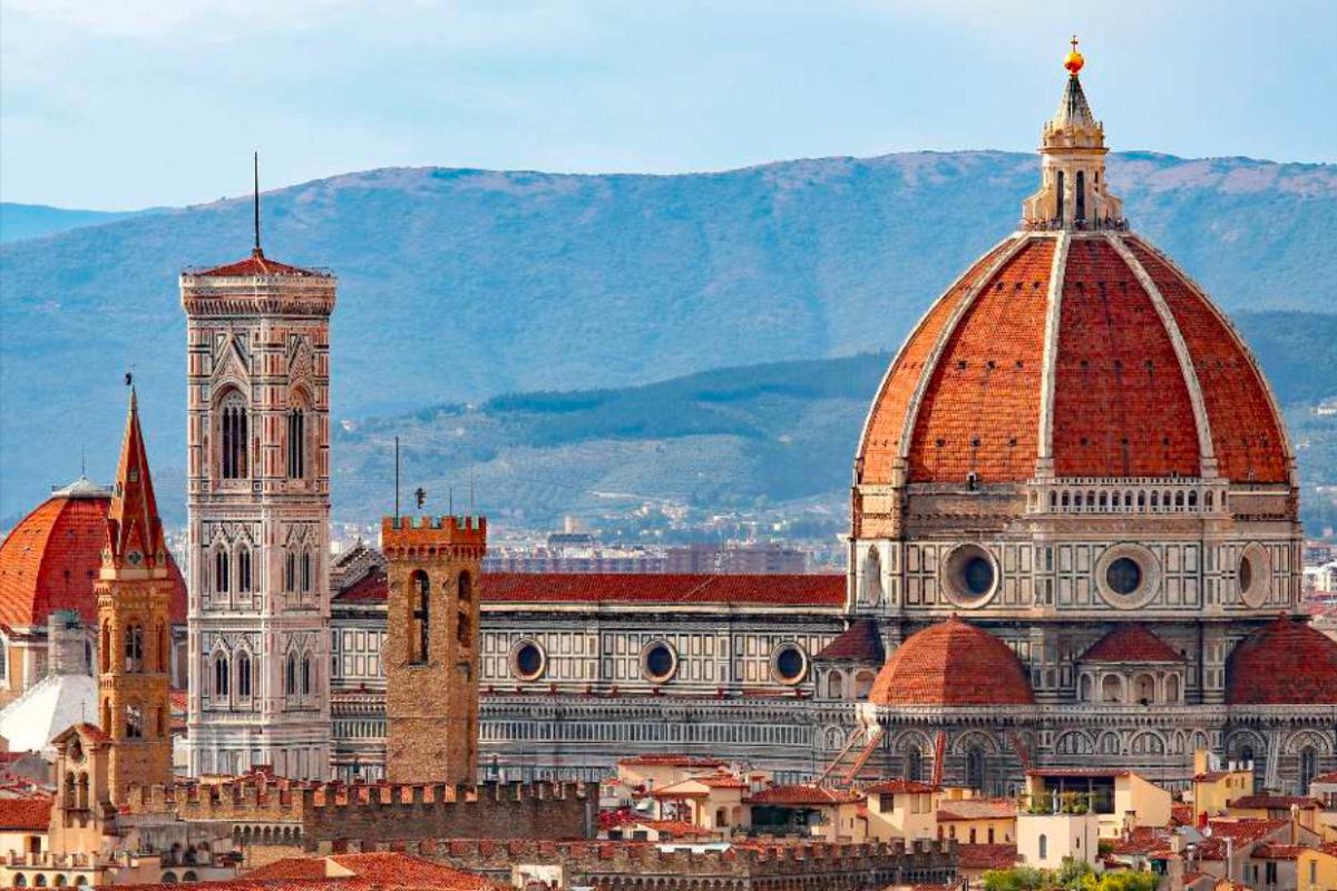 Florence by train and private city centre walking tour