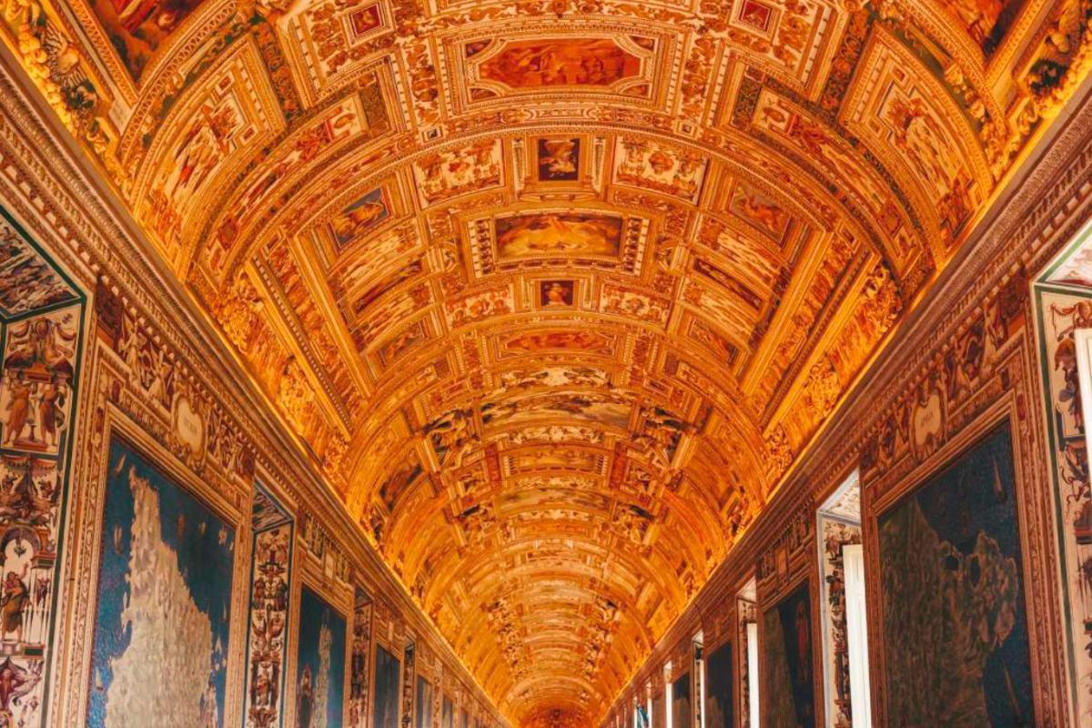Holy Rome Private Tour Vatican Museum & Sistine Chapel Holy Rome Private Tour Vatican Museum & Sistine Chapel