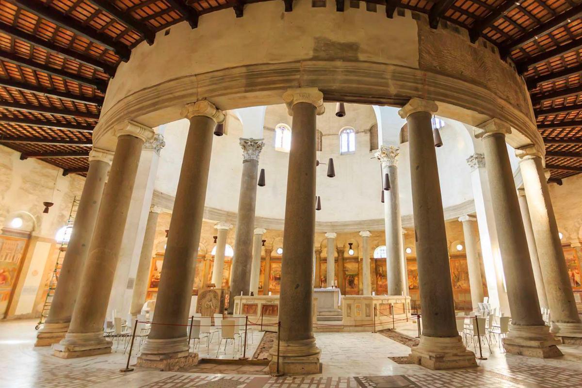 Tour Privato ROMA DA BRIVIDI Tour Privato ROMA DA BRIVIDI