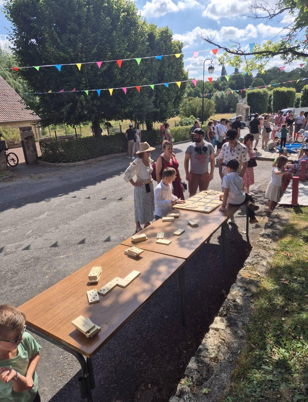 Saint-Sauveur-sur-Ecole en fête !!! Saint-Sauveur-sur-Ecole en fête !!!