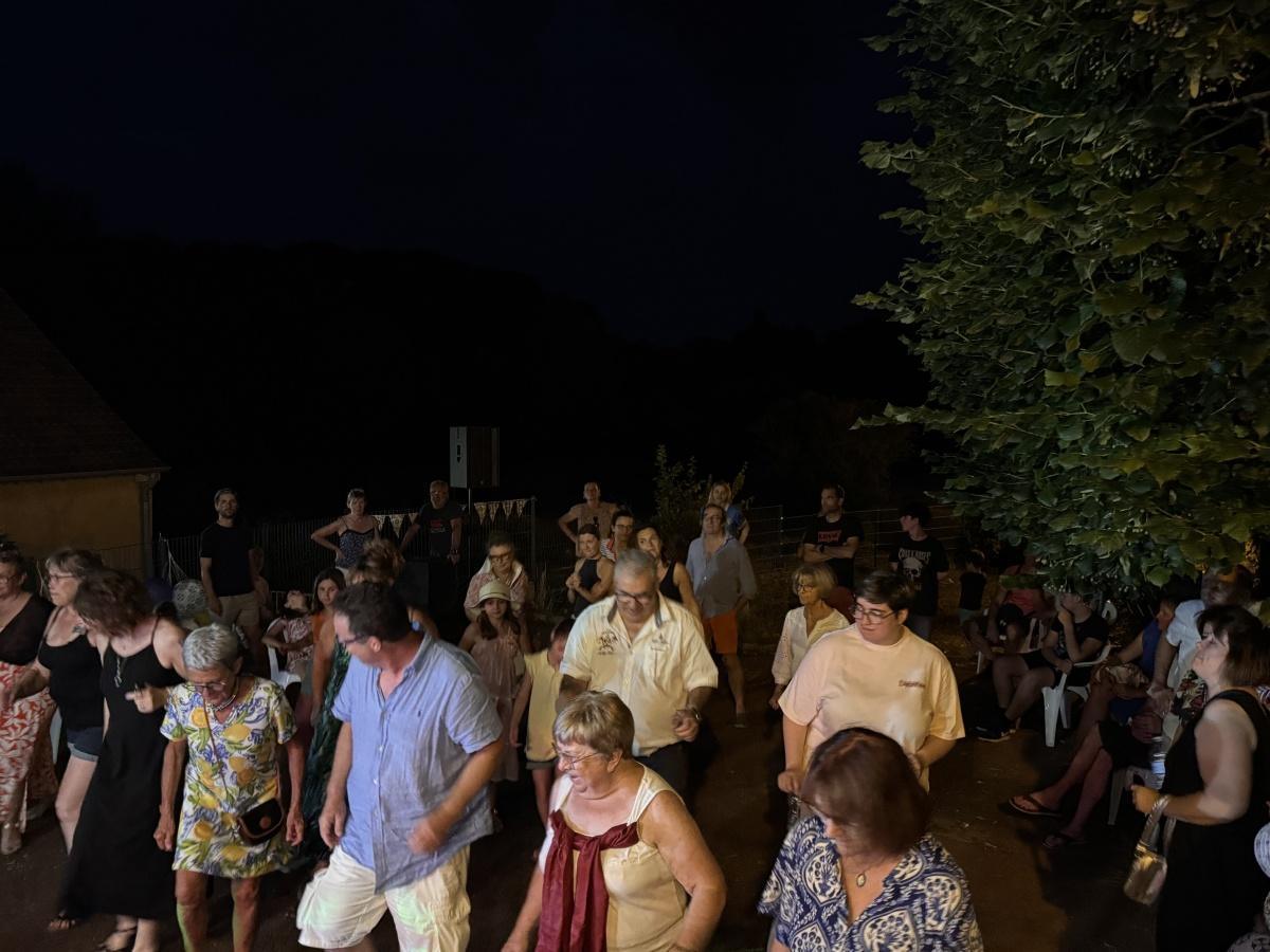 RETOUR EN IMAGE - FÊTE DU VILLAGE RETOUR EN IMAGE - FÊTE DU VILLAGE