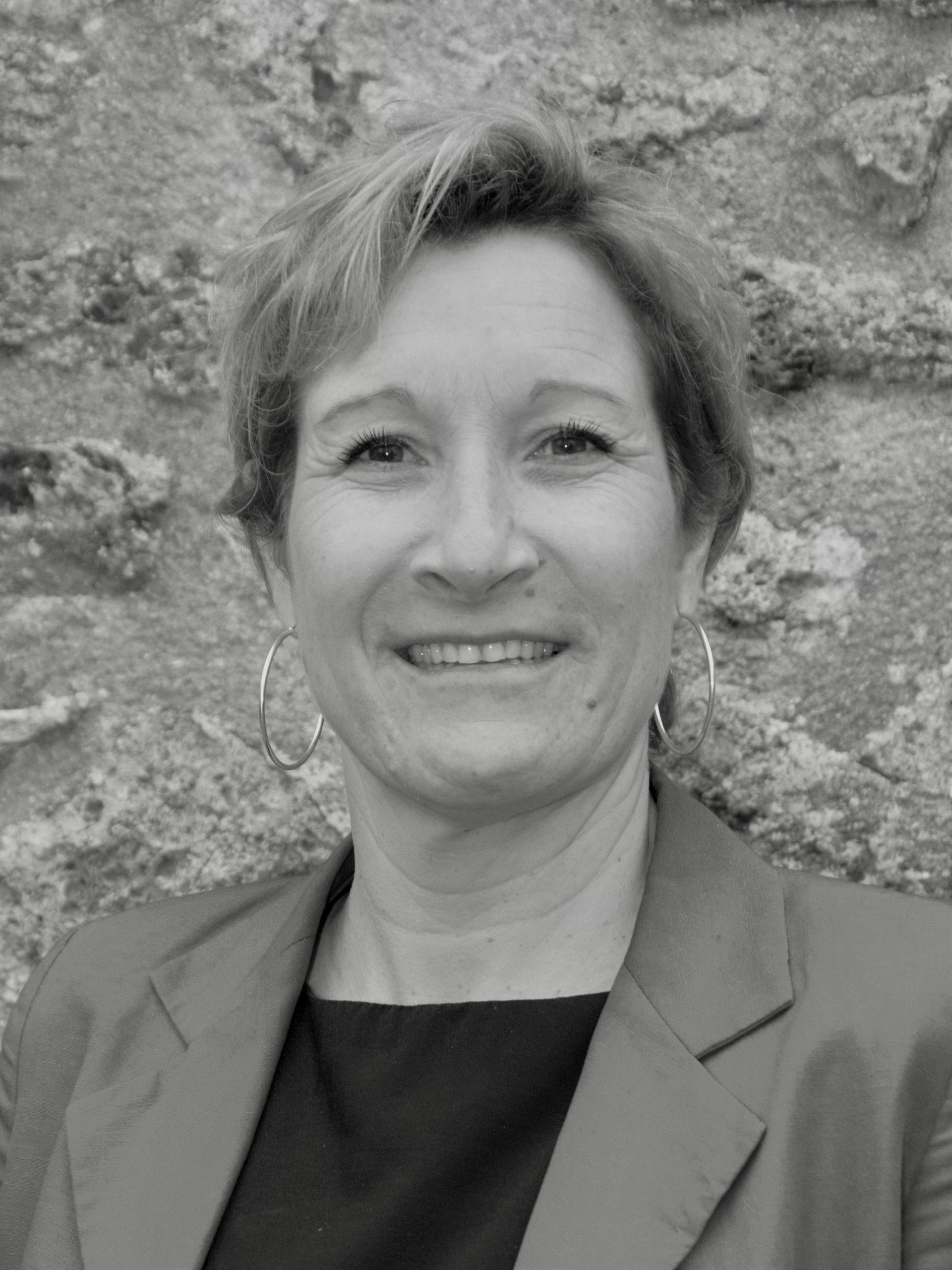Caroline MARX 3ème Adjoint attachée aux services périscolaires, personnels et actions sociales