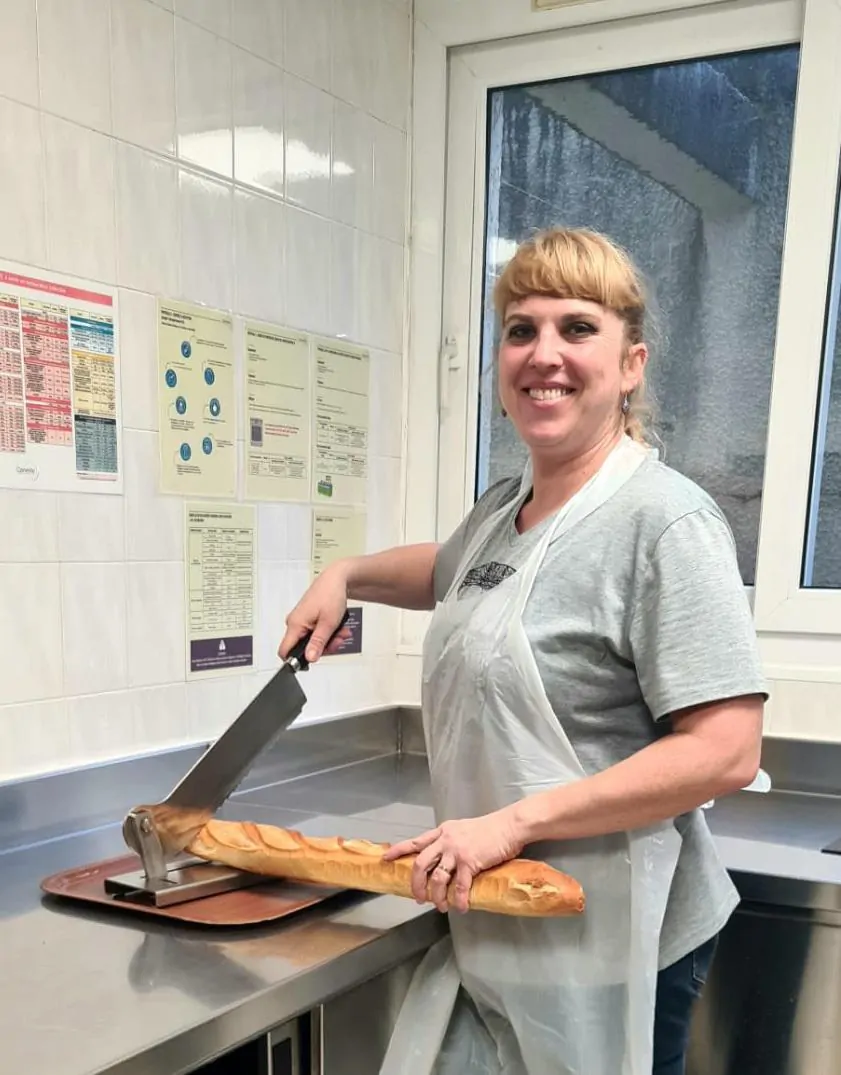 Audrey PREAUDAT : Agent responsable restaurant scolaire et surveillance et de la garderie
