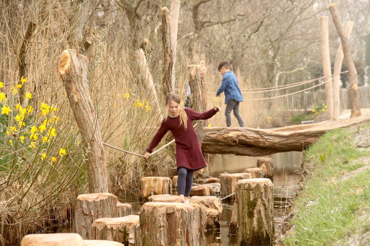 Attractiepark Land van Fluwel "Kneinsberg" Attractiepark Land van Fluwel "Kneinsberg"