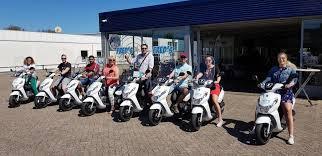 Rollerverleih - Fred's Verhuur Rollerverleih - Fred's Verhuur