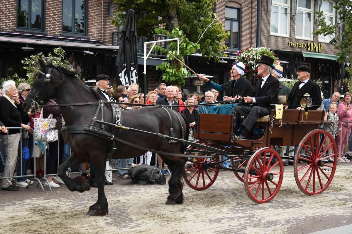 West-Friese Folklore markt/optocht 