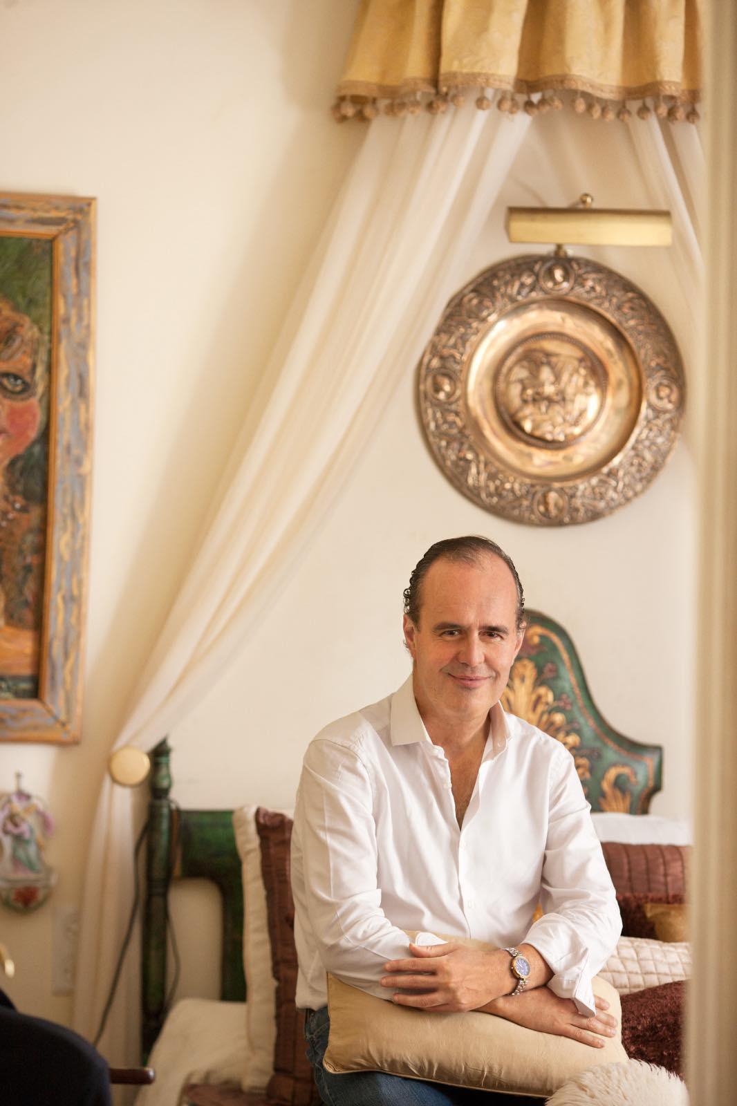 El escritor y periodista José Aguilar presentó junto a Marina Castaño su Antología en el Ateneo de Madrid. El escritor y periodista José Aguilar presentó junto a Marina Castaño su Antología en el Ateneo de Madrid.