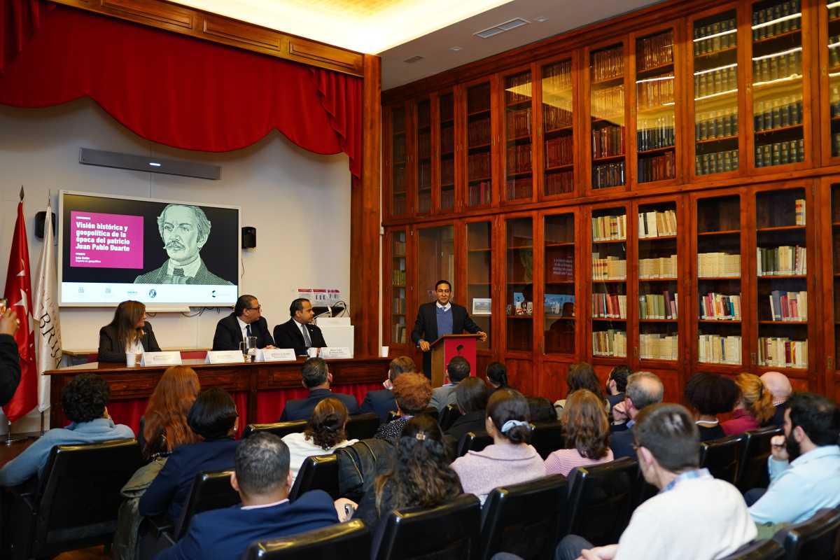 Experto en Geopolítica, Iván Gatón, Ilumina Madrid con Conferencia sobre Juan Pablo Duarte