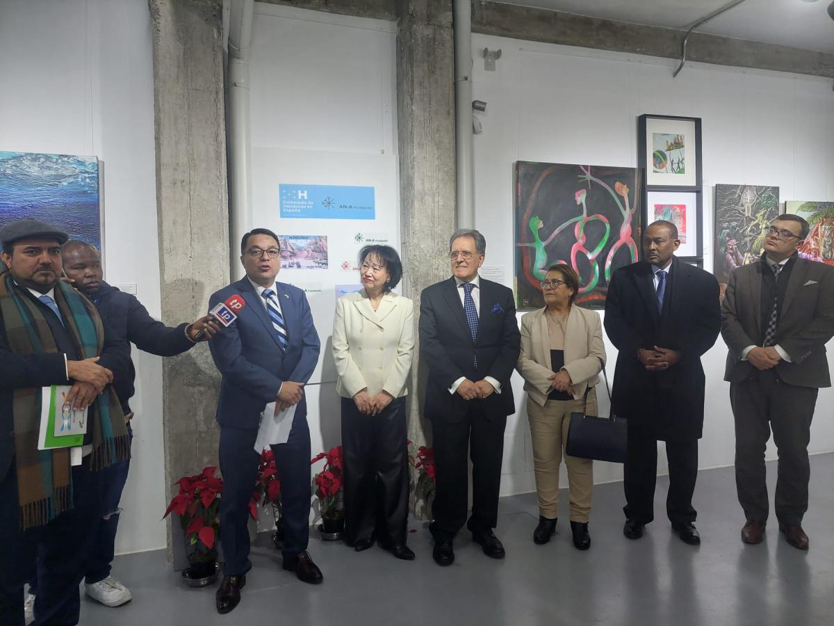 Tejiendo Puentes: La Exposición 'HONDURAS en sus Artes' Une a España y Honduras a través de la Diversidad Cultural y Creativa Tejiendo Puentes: La Exposición 'HONDURAS en sus Artes' Une a España y Honduras a través de la Diversidad Cultural y Creativa