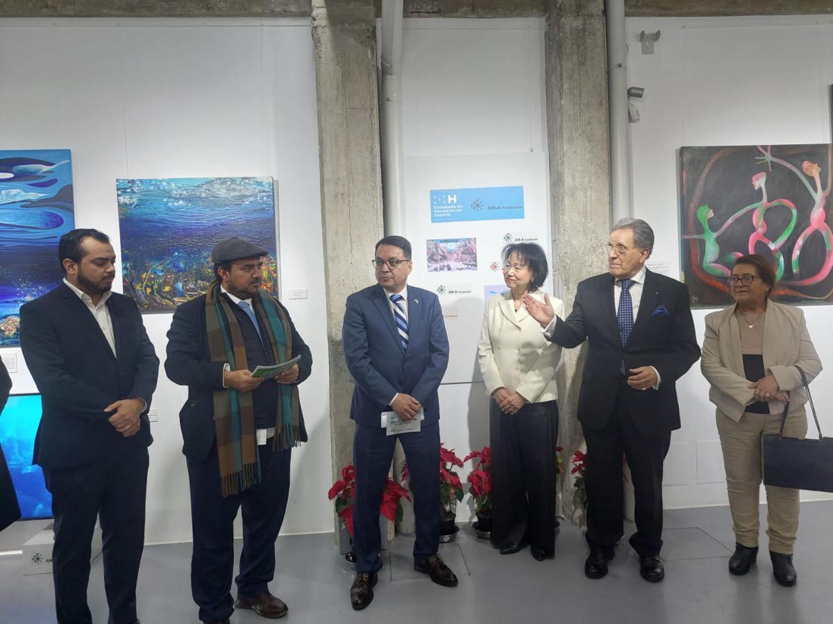 Tejiendo Puentes: La Exposición 'HONDURAS en sus Artes' Une a España y Honduras a través de la Diversidad Cultural y Creativa Tejiendo Puentes: La Exposición 'HONDURAS en sus Artes' Une a España y Honduras a través de la Diversidad Cultural y Creativa