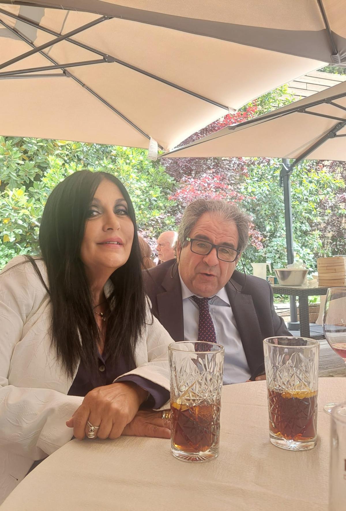 NI HAO CONECTA (NHC) Galardonada con el Premio Ana Baschwitz a la Excelencia en la Internacionalización de Empresas Chinas e Iberoamericanas NI HAO CONECTA (NHC) Galardonada con el Premio Ana Baschwitz a la Excelencia en la Internacionalización de Empresas Chinas e Iberoamericanas