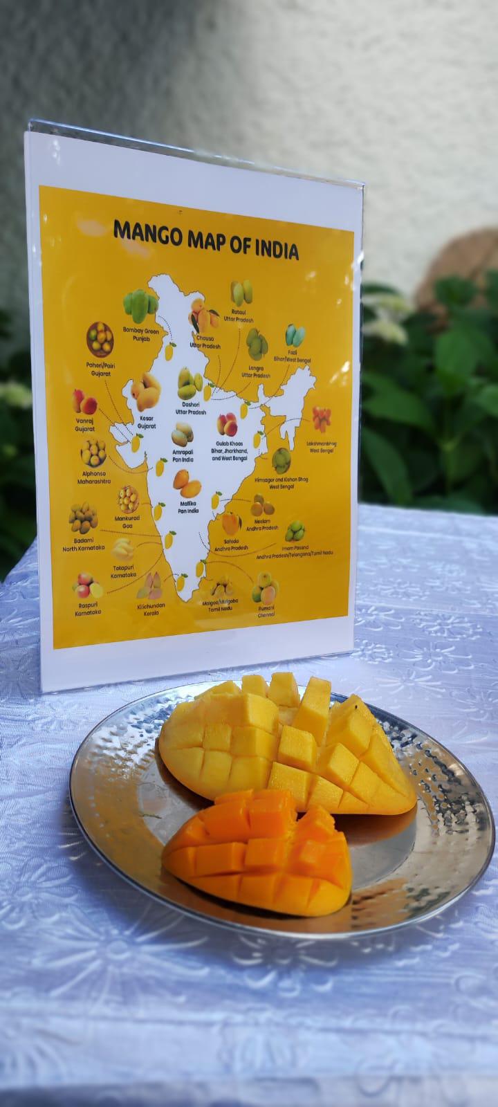 Celebración del Festival del Mango en la Residencia del Embajador de la India Celebración del Festival del Mango en la Residencia del Embajador de la India