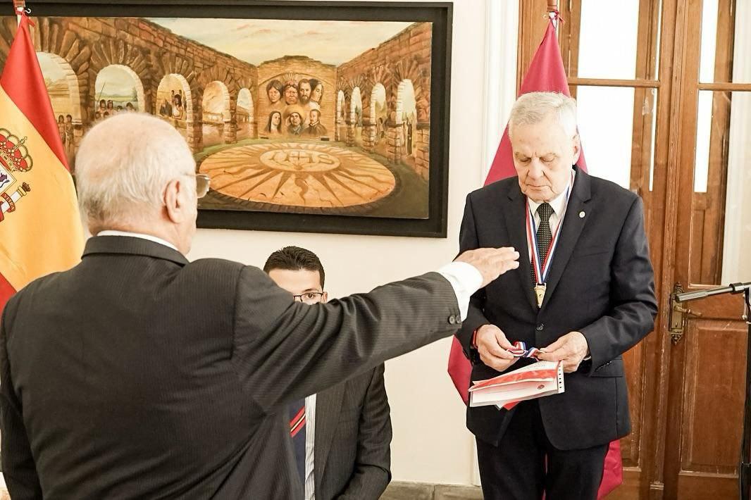 Ceremonia de Reconocimiento en la UPAP: Un Vínculo de Historia y Hermandad Internacional