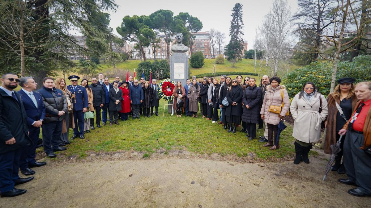 Embajada en España rinde homenaje al 212 aniversario del natalicio de Juan Pablo Duarte