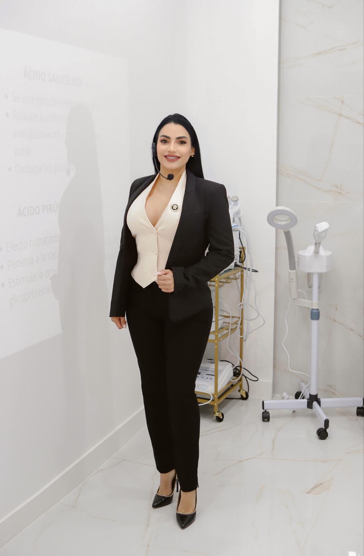 La Empresaria Tita Pérez: Lidera con Alma, Transforma con Belleza La Empresaria Tita Pérez: Lidera con Alma, Transforma con Belleza