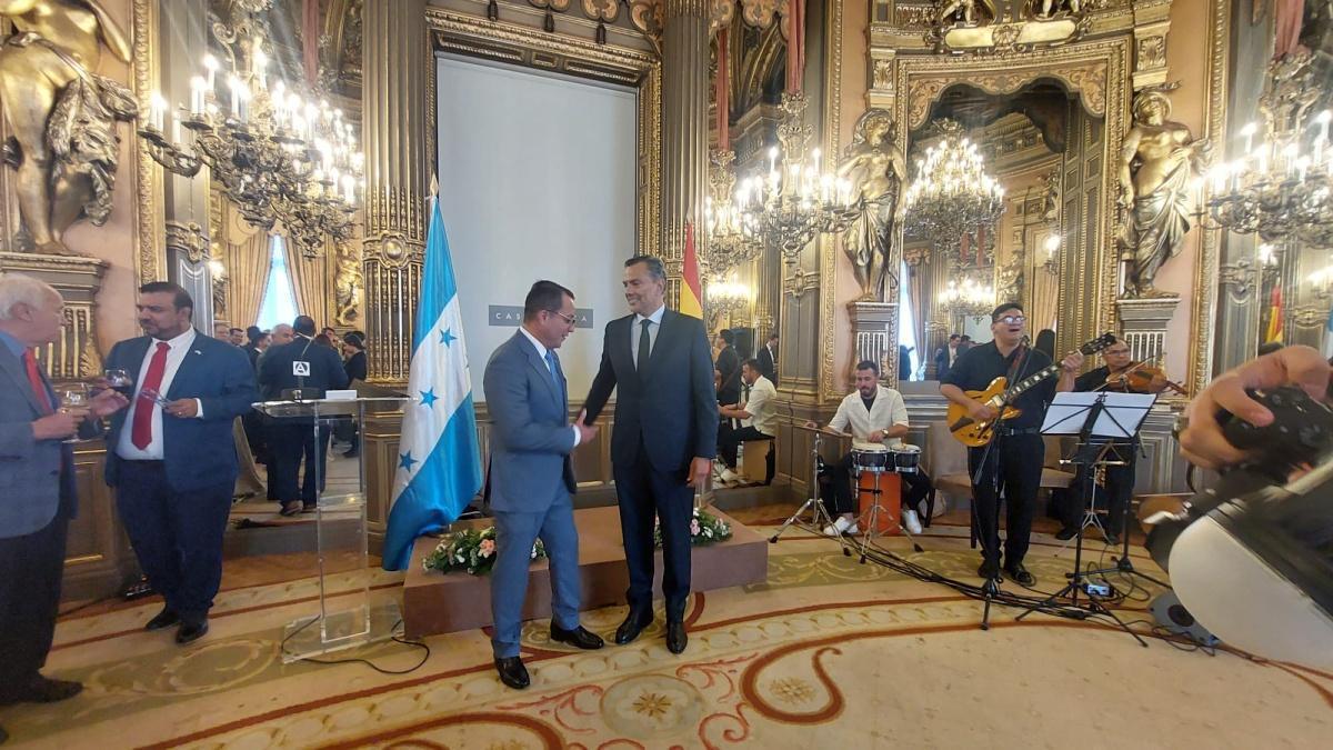 Honduras conmemora el 204 aniversario de su independencia en Madrid destacando paz, democracia y solidaridad global