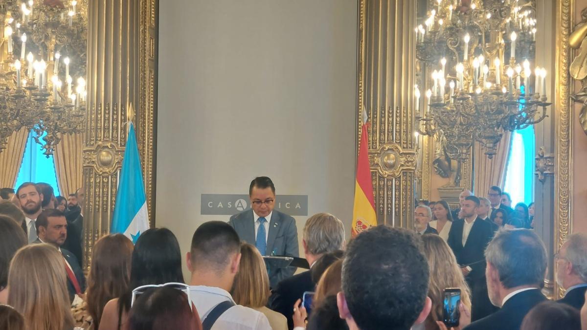 Honduras conmemora el 204 aniversario de su independencia en Madrid destacando paz, democracia y solidaridad global