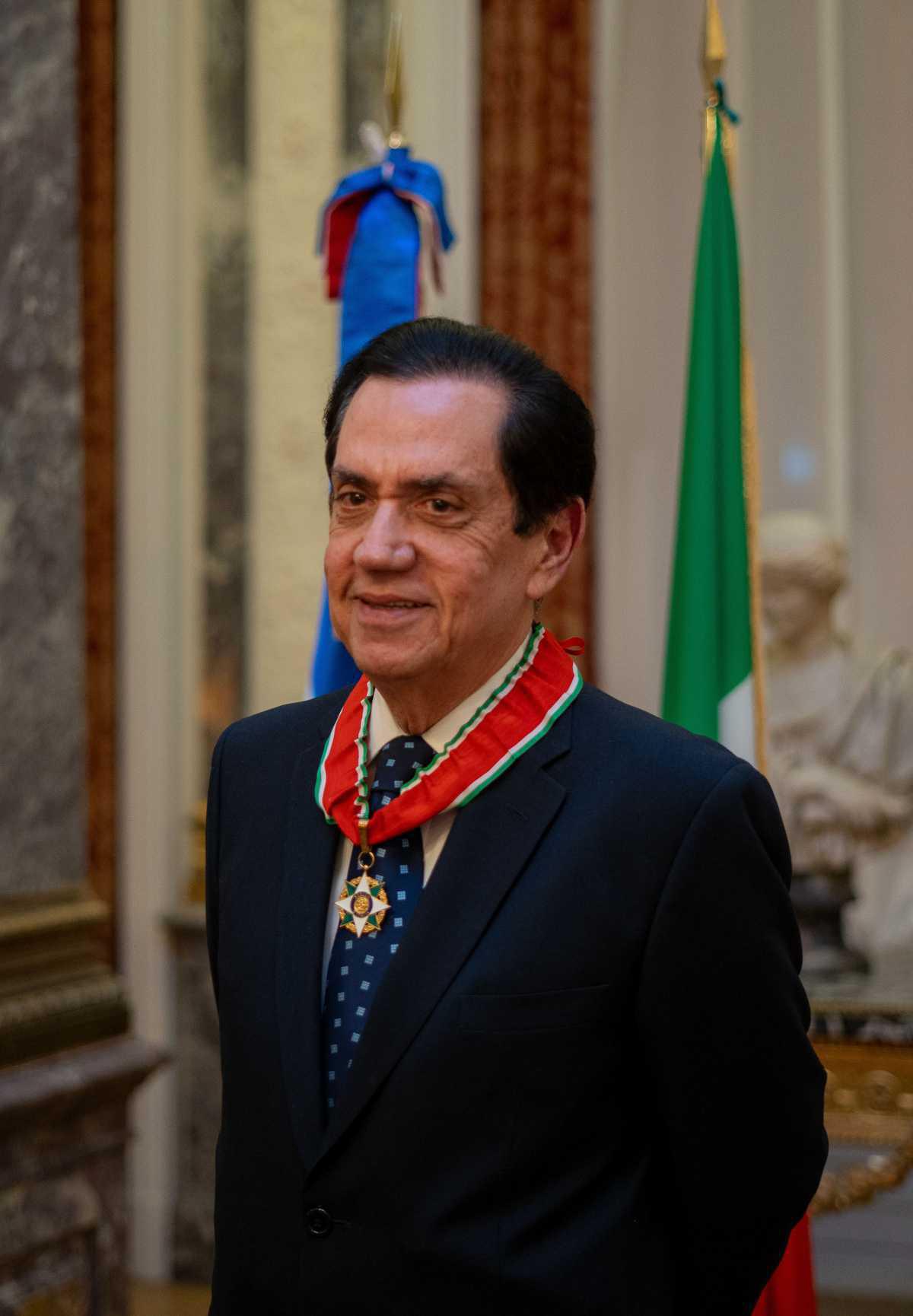 El Embajador de la República Dominicana Tony Raful distinguido con la Orden de la Estrella de Italia El Embajador de la República Dominicana Tony Raful distinguido con la Orden de la Estrella de Italia