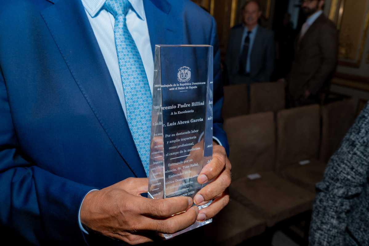 Embajada Dominicana en España distingue a personalidades con los Premios Padre Billini 2025 Embajada Dominicana en España distingue a personalidades con los Premios Padre Billini 2025