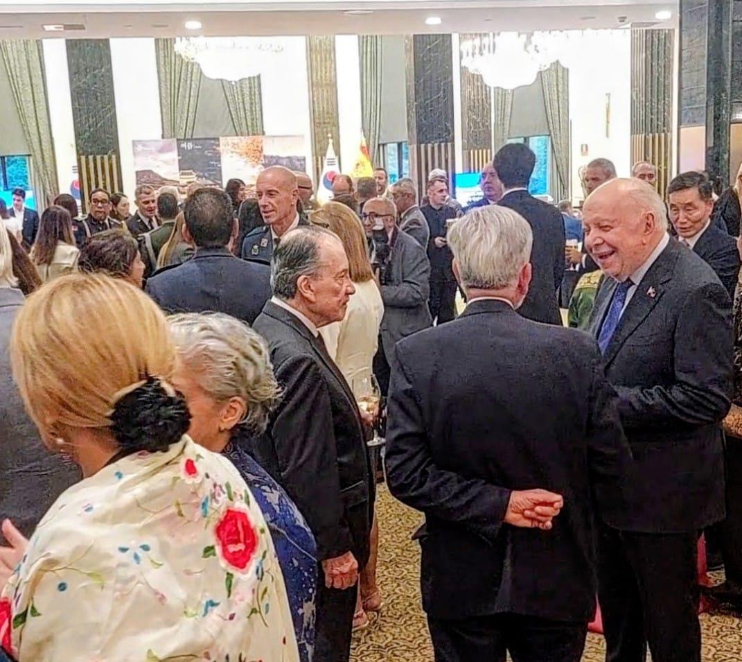 La Embajada de Corea celebra el Día de la Fundación Nacional con un emotivo discurso del Embajador Lim Soosuk La Embajada de Corea celebra el Día de la Fundación Nacional con un emotivo discurso del Embajador Lim Soosuk