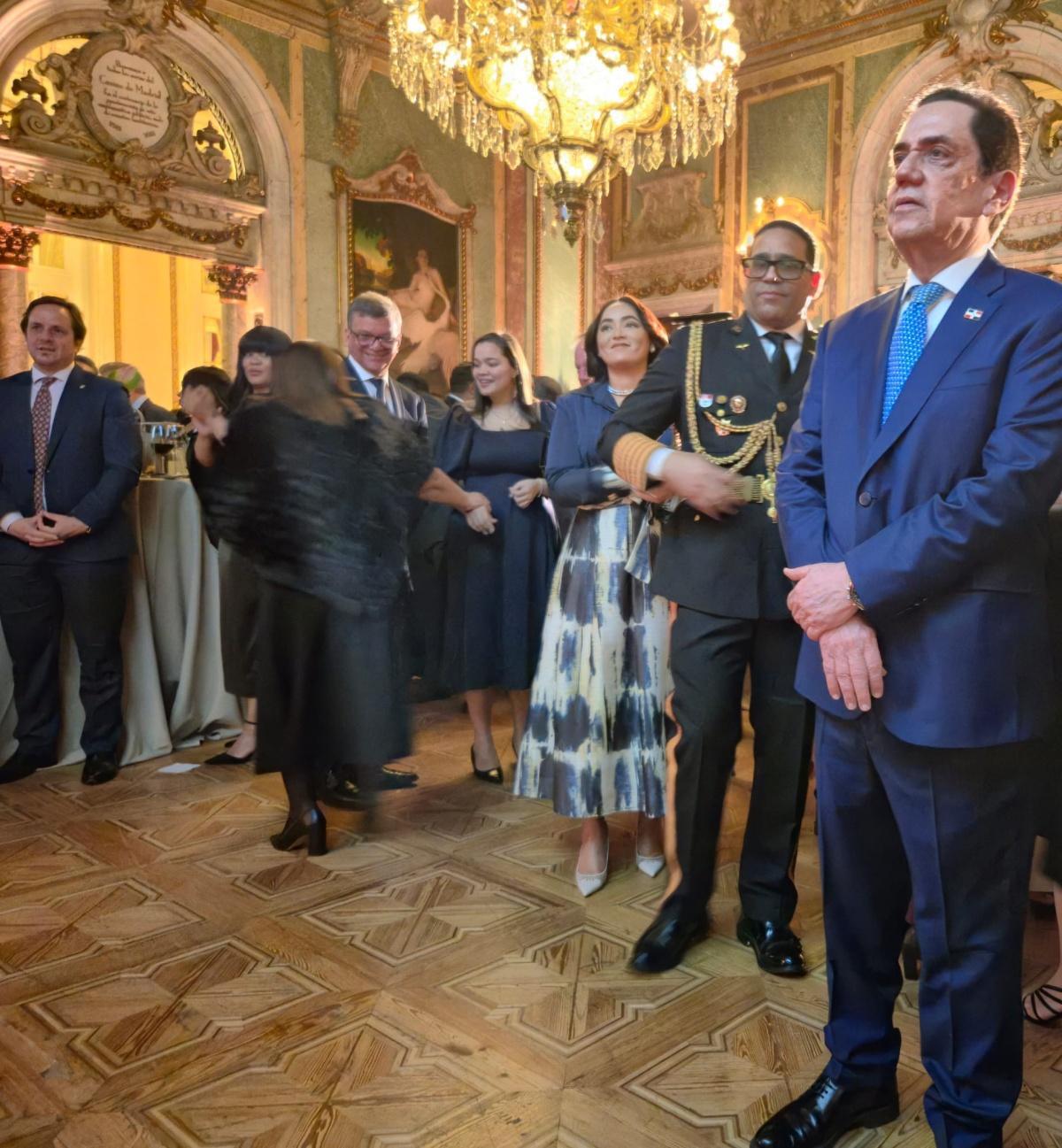 El Excmo. Sr. Embajador de la República Dominicana ante el Reino de España, Tony Raful Tejada, celebra la Independencia Nacional en el Real Casino de Madrid con un mensaje de unidad, progreso y orgullo patrio 