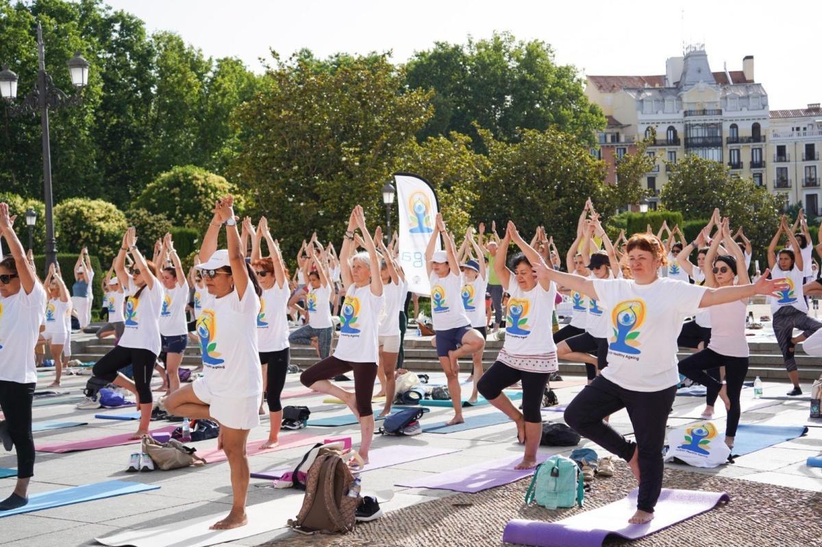 España respira al unísono: la Embajada de la India lleva el Día Internacional del Yoga a todos los rincones del país