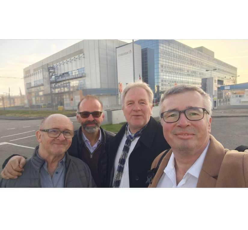 Visite du site de biotechnologie de Novartis par François Hommeril et Gilles Le Stir