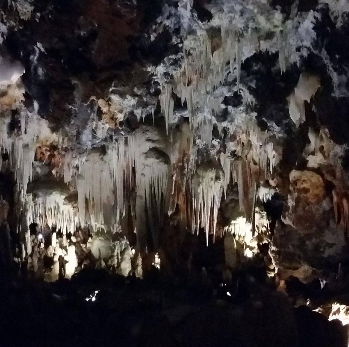 Cuevas del Aguila