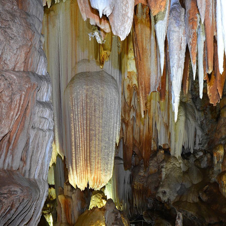 Cuevas del Aguila