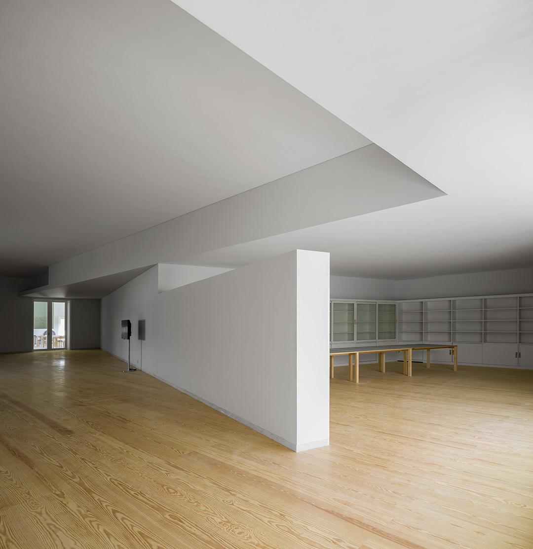 Museu de Arte Contemporânea Nadir Afonso Museu de Arte Contemporânea Nadir Afonso