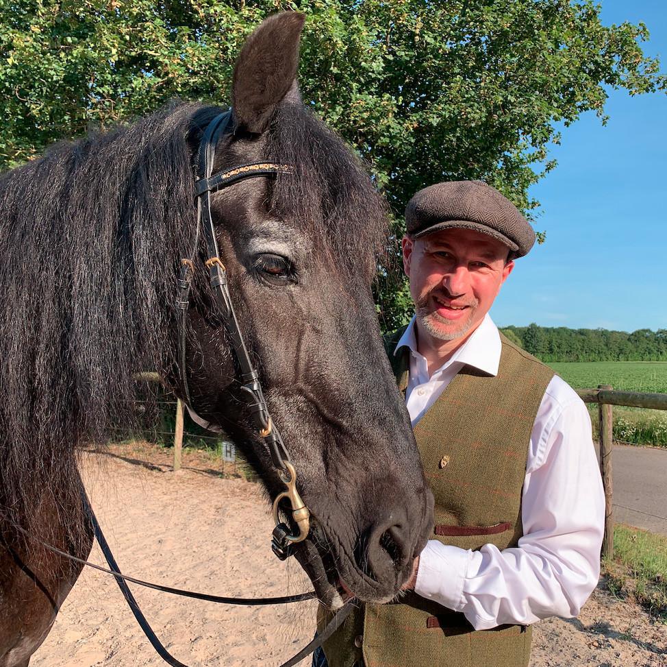 über Chris Debski und Pferde gesund bewegen über Chris Debski und Pferde gesund bewegen