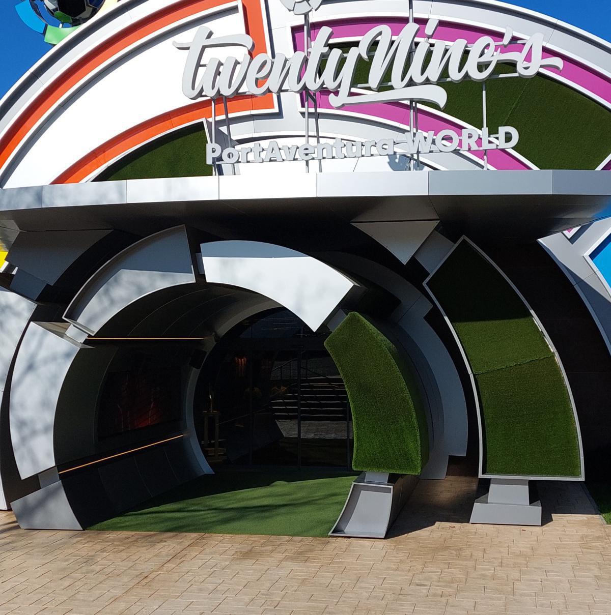 Streaming desde el bar La Liga de PortAventura con Fernando Morientes y el youtuber Bydiegox10 Streaming desde el bar La Liga de PortAventura con Fernando Morientes y el youtuber Bydiegox10