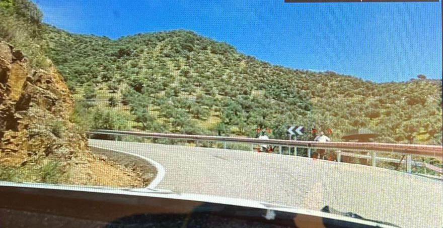 16:10 | TC5 Obejo - Villanueva de Córdoba › [FOTO] MUY URGENTE, necesitamos que de manera URGENTE os quitéis de este sitio o nos veremos obligados a NEUTRALIZAR el tramo. Gracias.