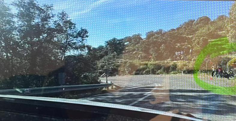 19:02 | TC7 Espiel › [FOTO] MUY URGENTE, la gente que estáis detrás de los guardarraíles os tenéis que poner en un sitio alto y seguro. Colabora con nosotros, muchas gracias.