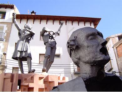 Monumento a la Jota