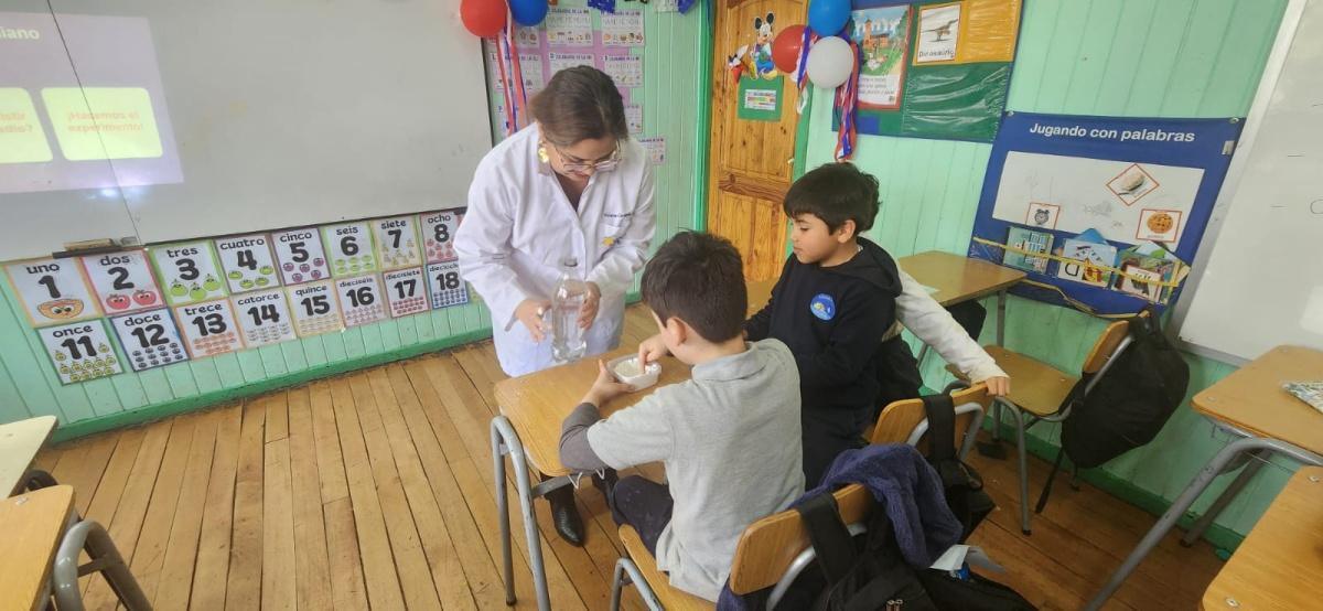 Jornada de ciencia en la Escuela Rural Cayumapu