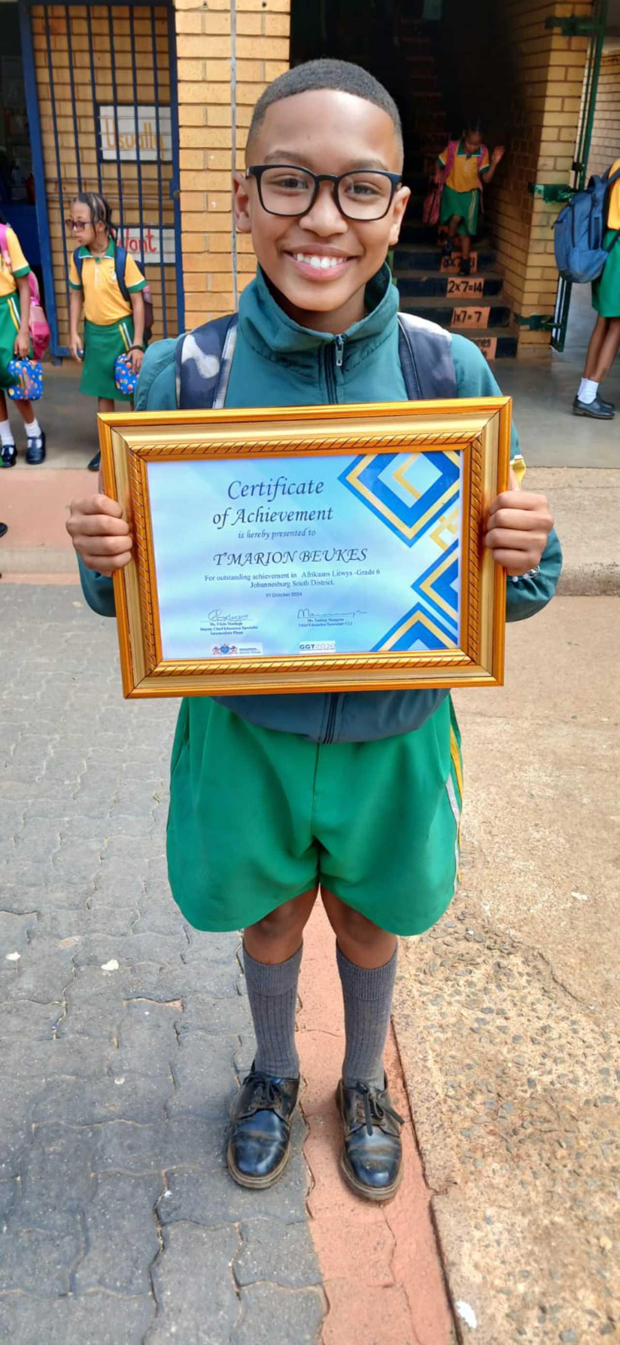 Grade 6 TOP Academic achievers in Circuit 2!