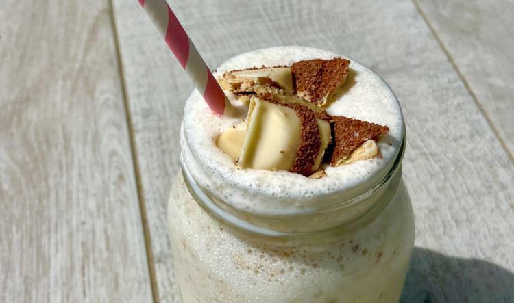 High Protein Kinder Bueno Milkshake (9/6/24)