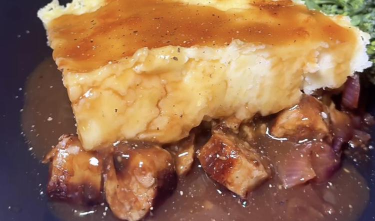 Bangers and Mash Pie