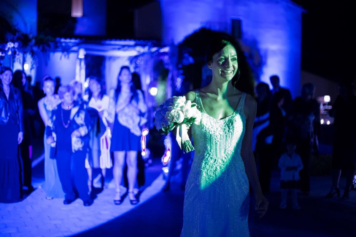 Tendenze Wedding 2026: Il Nuovo Volto del Lancio del Bouquet