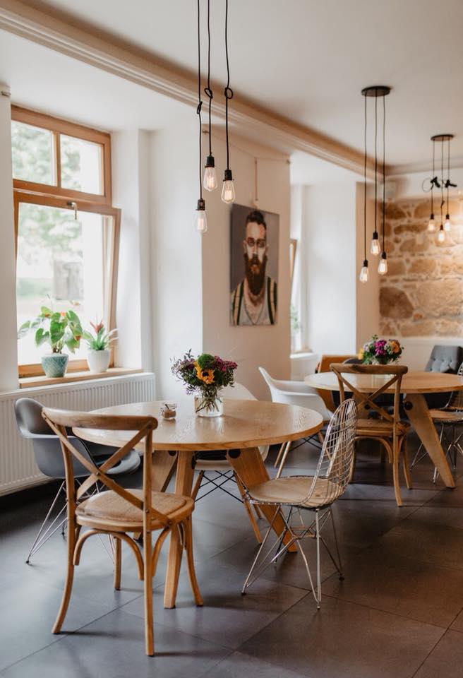 Le Frenchie café