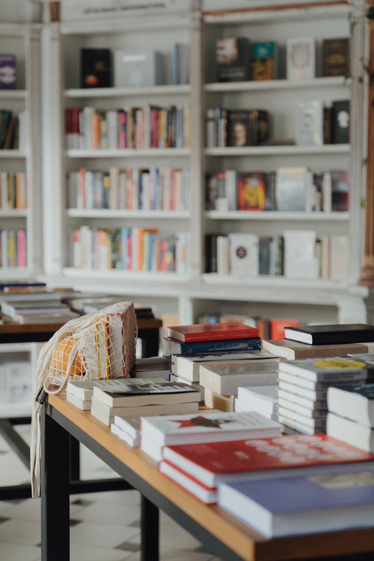 La biblioteca La biblioteca