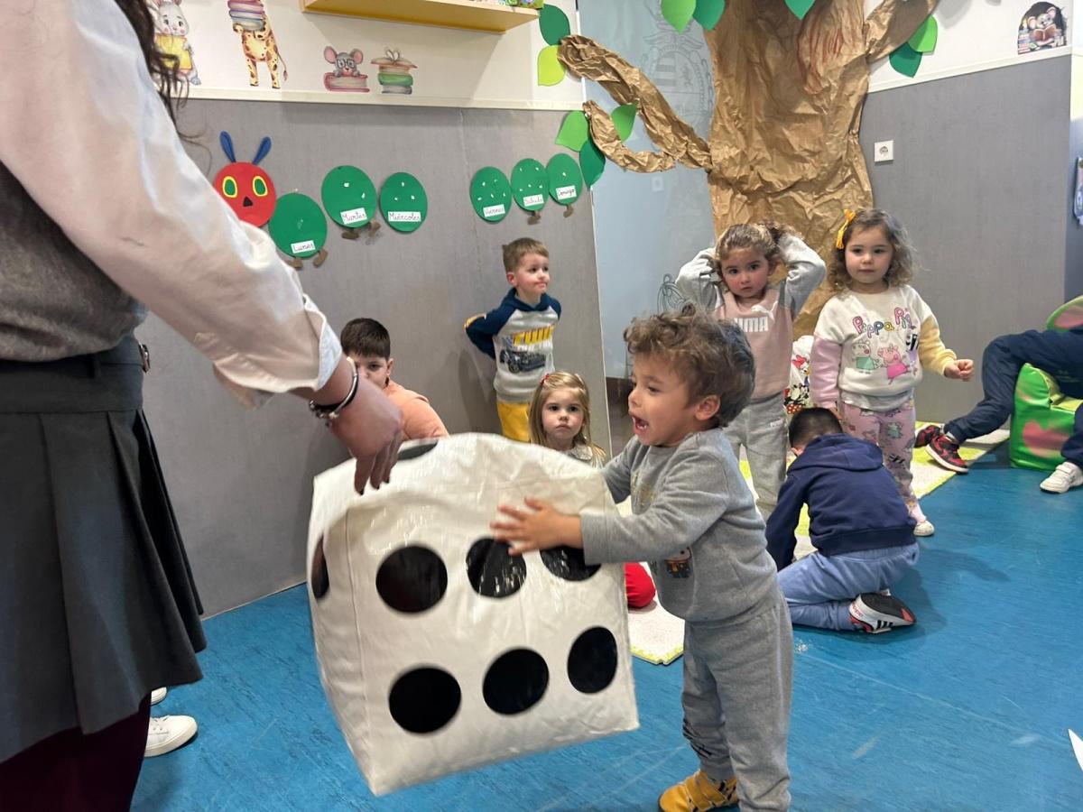 La extraña visita La extraña visita