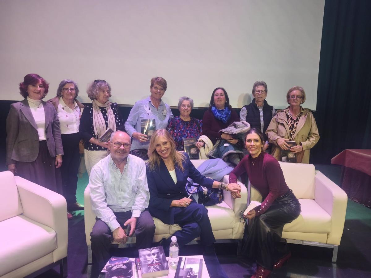 Encuentro literario con Marta Robles dentro de la programación del Día Internacional de la Mujer