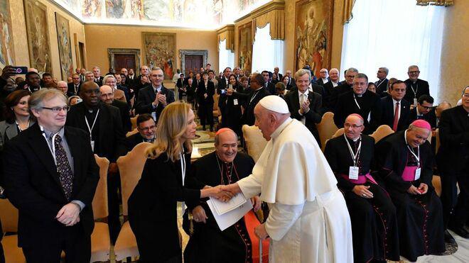 El Papa invita a instaurar a la paz y la esperanza en un mundo dividido