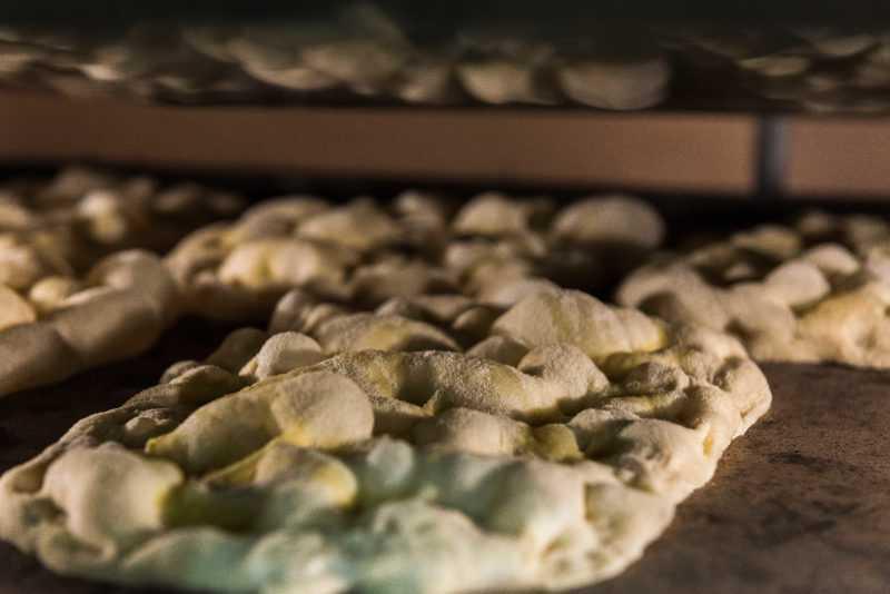 Cos'è la Pinsa Romana Cos'è la Pinsa Romana