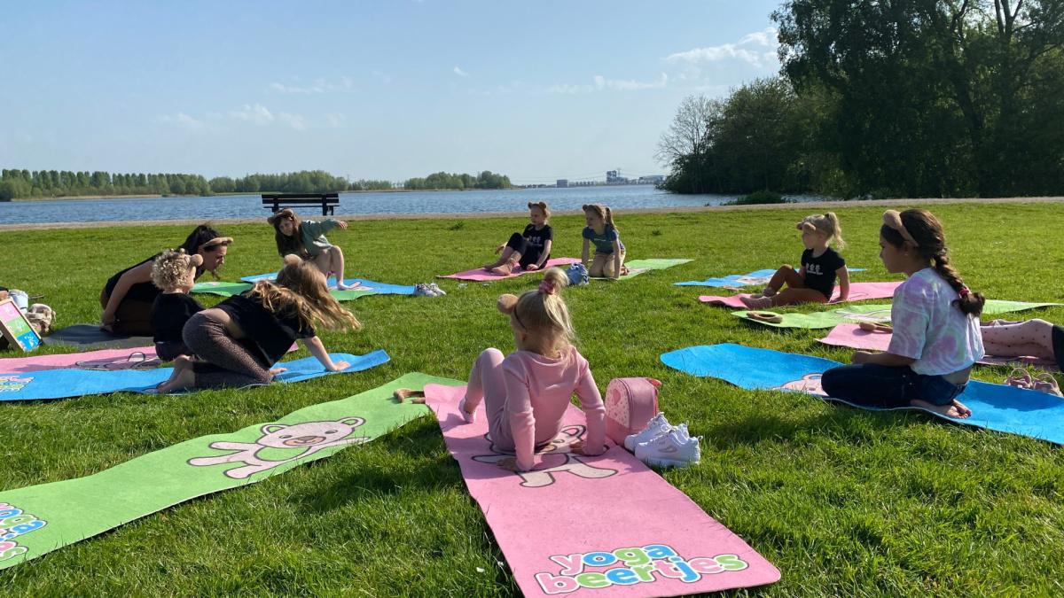 Kopie van Kinderyoga bij Flow, food & Adventure 