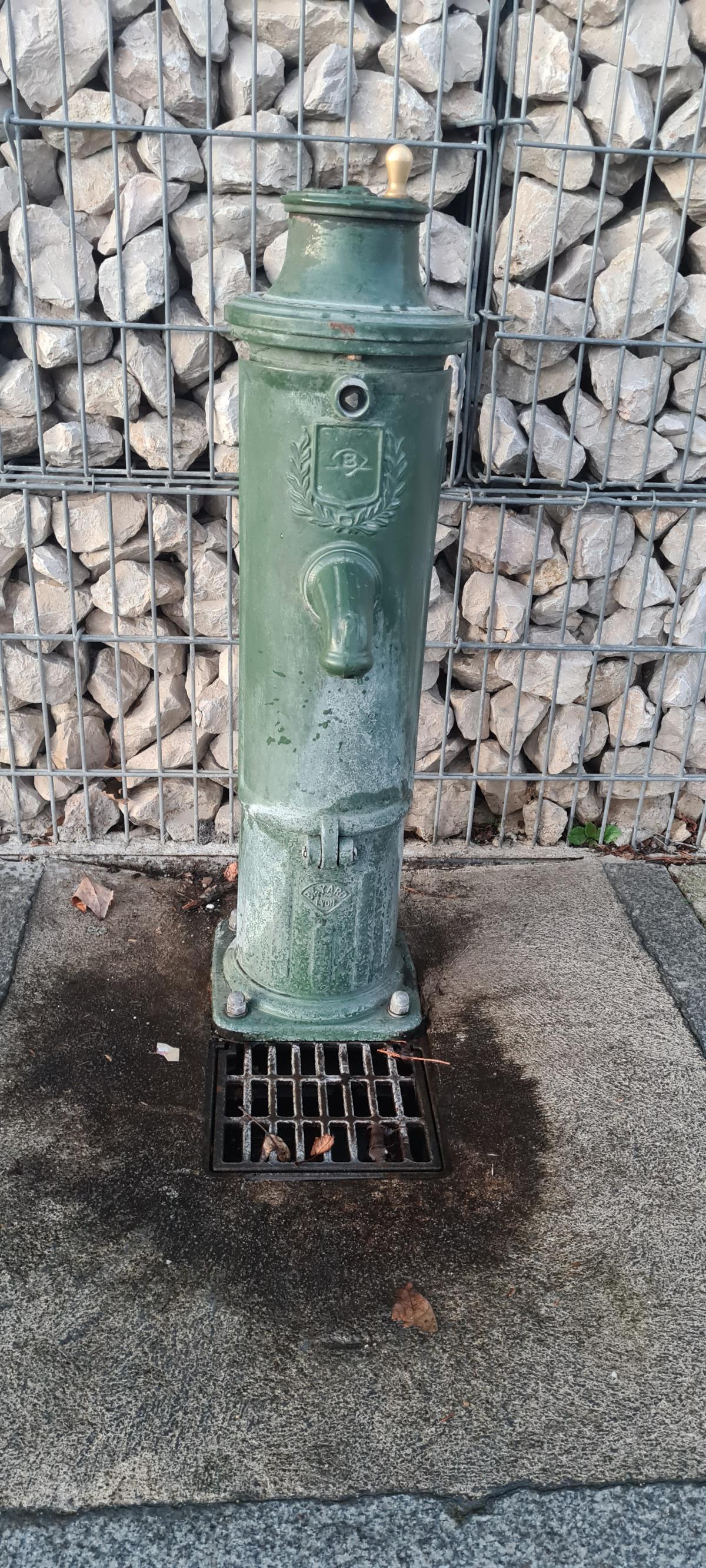 Point d'eau - Quai du Roi