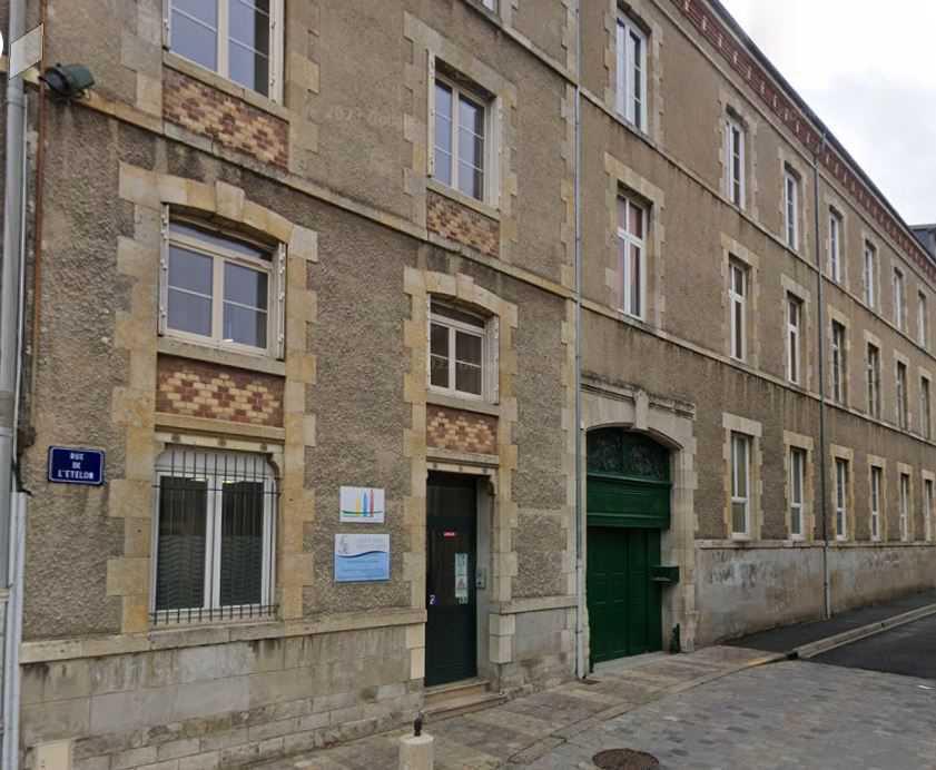 Lycée Sainte-Croix Saint-Euverte Lycée Sainte-Croix Saint-Euverte