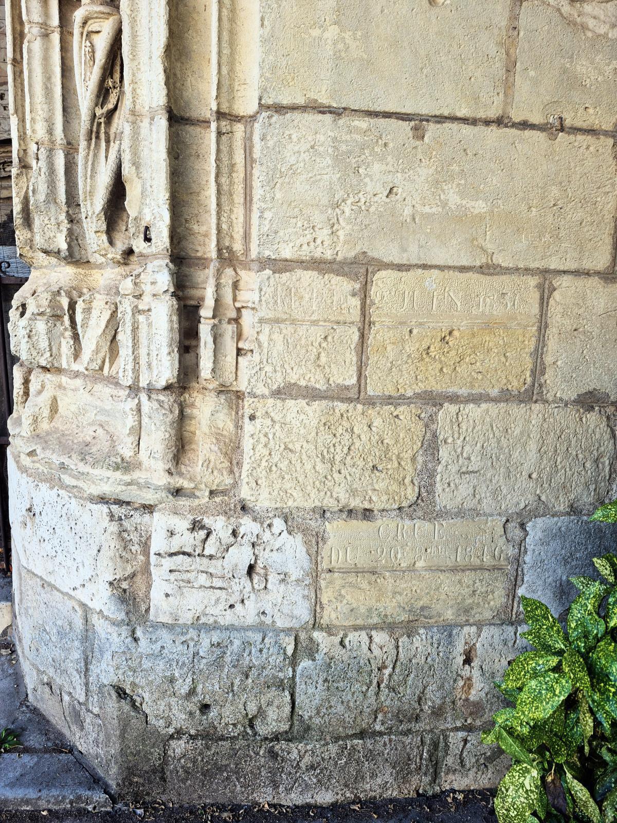 Lignes de crues - Jardins de l'Hôtel Groslot